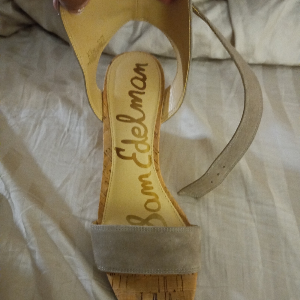 Sam Edelman Willow Cork Wedge Sandals 8.5 Grey Suede and  Tan cork.